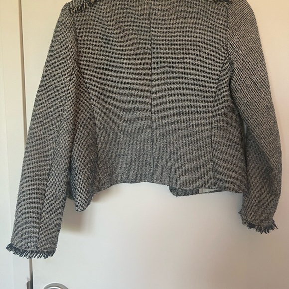Banana republic jacket that looks like it’s Rebecca Taylor! - Picture 3 of 5